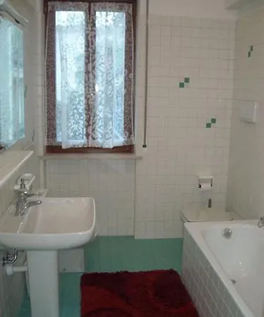 Carmen Bed and Breakfast Βερόνα